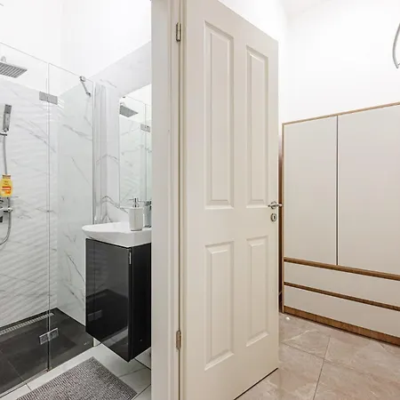 Marble Royal Suite & Studio- Near The City Park Budapest Exterior photo
