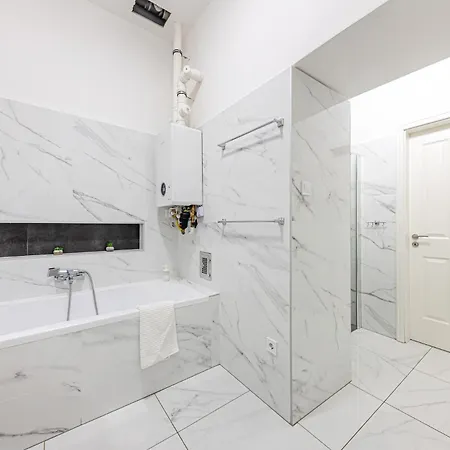 Marble Royal Suite & Studio- Near The City Park Budapest Exterior photo