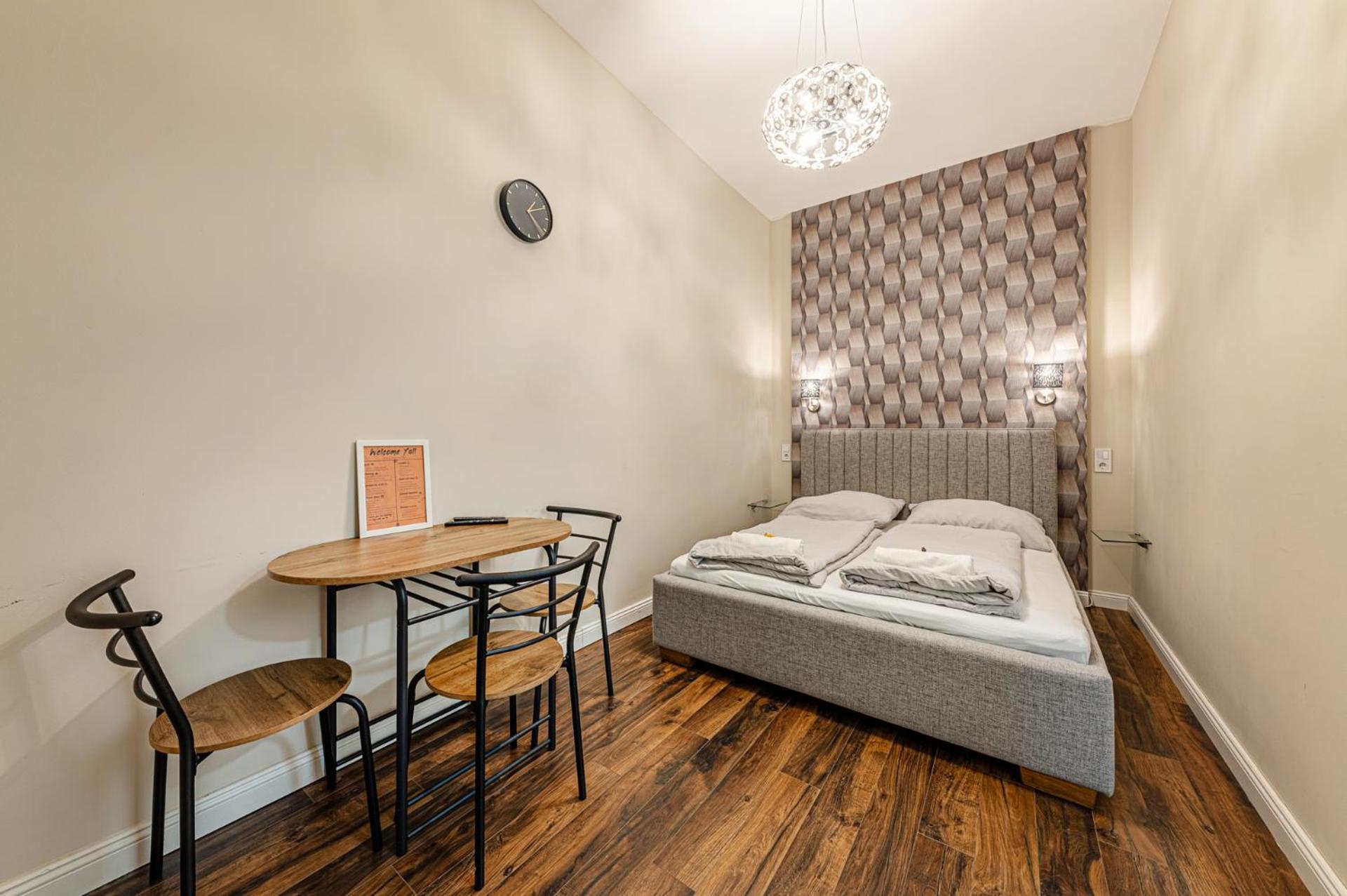 Apartment Marble Royal & Studio- Near The Park